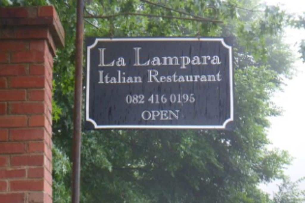 La Lampara Sign